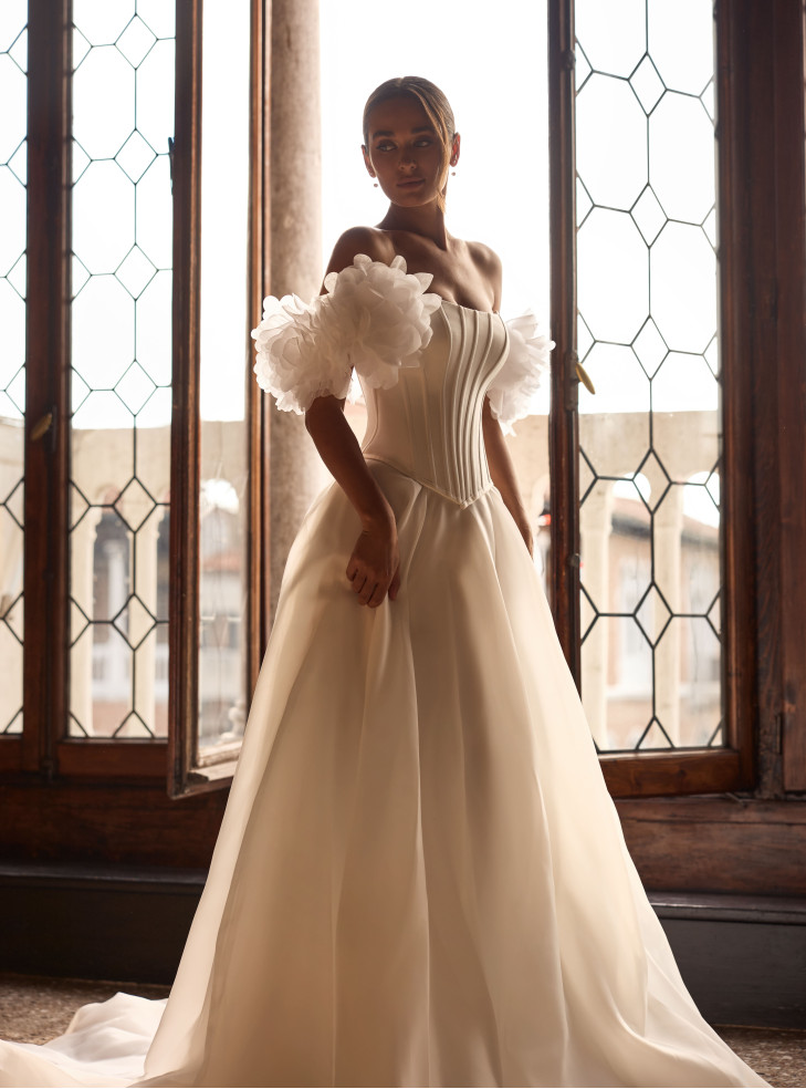 Emis (satin corset+skirt)